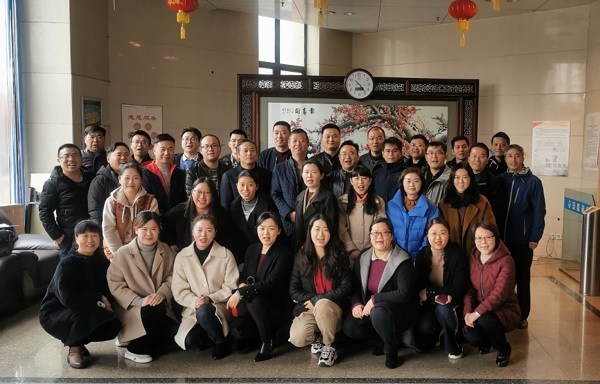 ���εز����Ź�˾����Բ��ʵ�ֻ��칤��