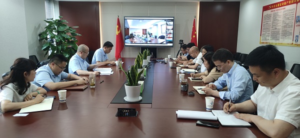 �ز������ٽ������������ж��ƶ���